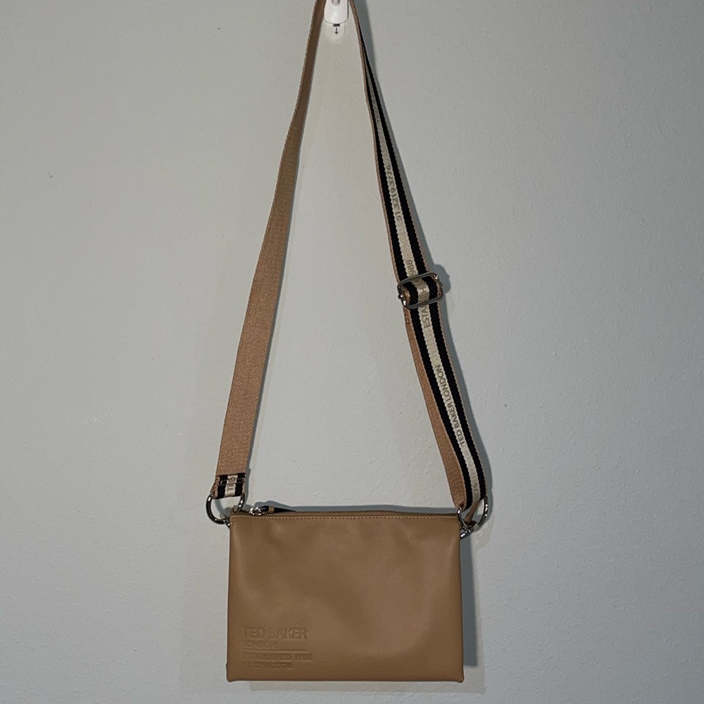 Ted Baker Tan Crossbody Bag in Excellent Condition with interchangeable straps
